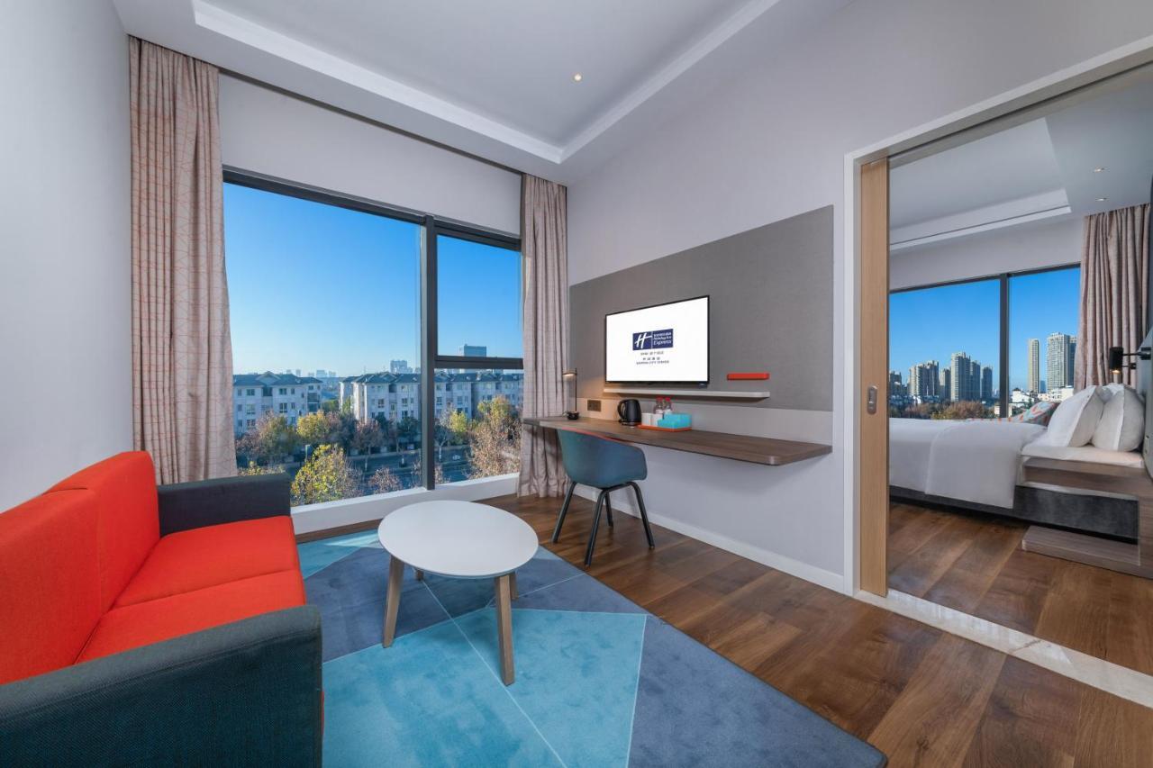 Holiday Inn Express Kaifeng City Center By Ihg Εξωτερικό φωτογραφία